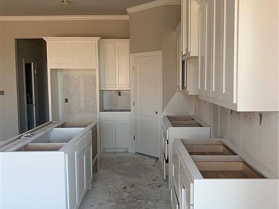 4th image of 3914 Brownway Ct