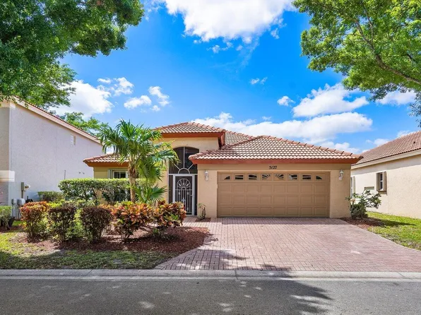 5127 Elpine Way, Riviera Beach, FL 33418