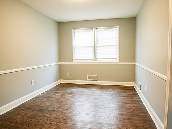 3rd image of 943 Masefield Rd