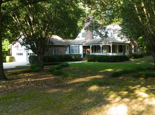 112 Deer Run Dr, Macon, GA 31220