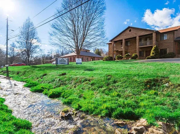 940 Cooks Valley Rd APT 102, Kingsport, TN 37664