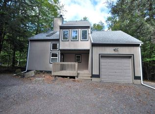 1513 Evergreen Rd, Pocono Pines, PA 18350