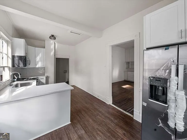 170 Rogers Ave — Photo 13