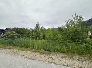 164 Delphi Ln, The Blue Mountains, ON N0H 1J0