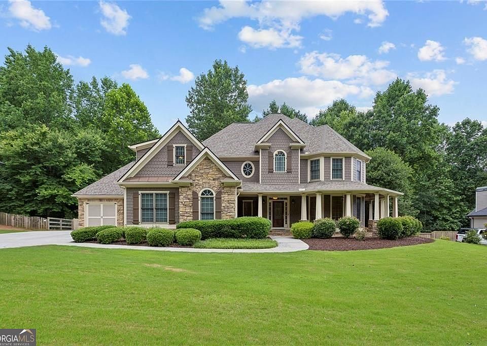 1st image of 834 Waterford Estates Mnr