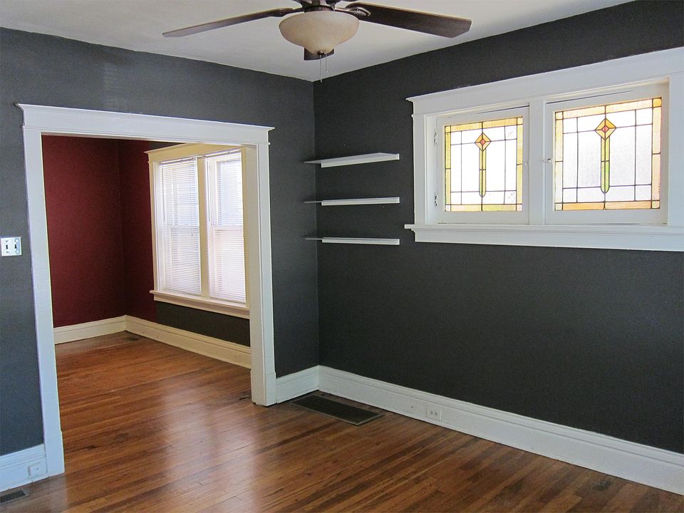 1st image of 2852 Shenandoah Ave