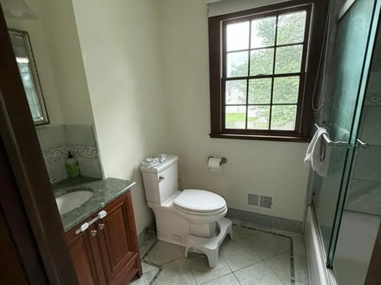 530 Wall St — Photo 9
