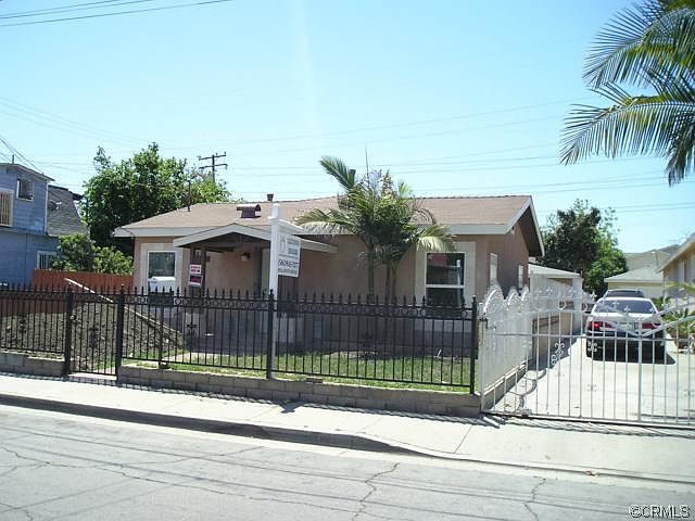 1st image of 1446 E 90th St
