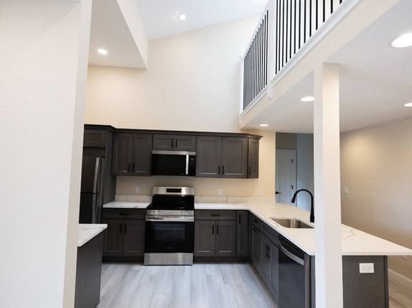 4 Ridgewood Rd UNIT D