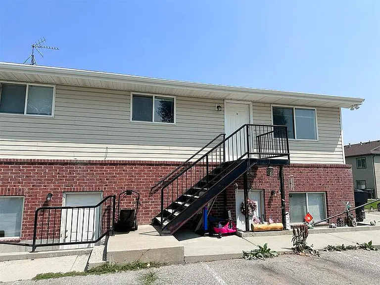 759 W 400 N #A — Photo 1