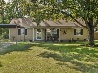 3712 Hartwood Dr, Granbury, TX 76049