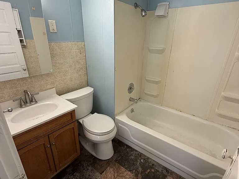 714 W Canedy St #2 — Photo 8