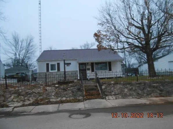 215 Park Pl, Decatur, IN 46733