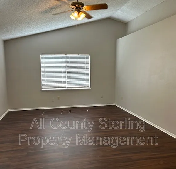2261 Saint Augustine St — Photo 5
