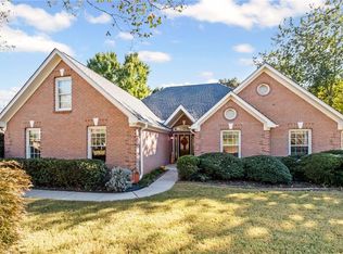 525 Silverberry Ln, Sugar Hill, GA 30518