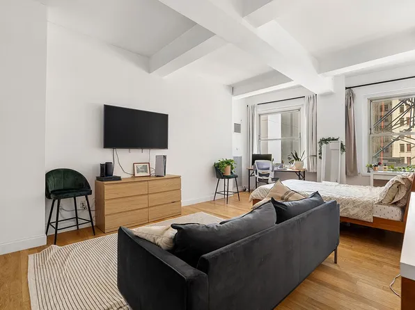 88 Greenwich St APT 1005, New York, NY 10006