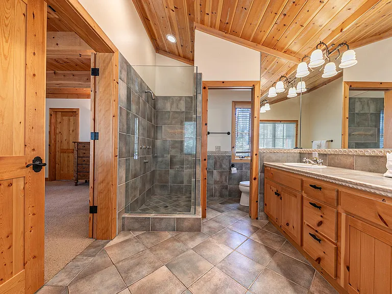 8520 Lahontan Dr — Photo 20