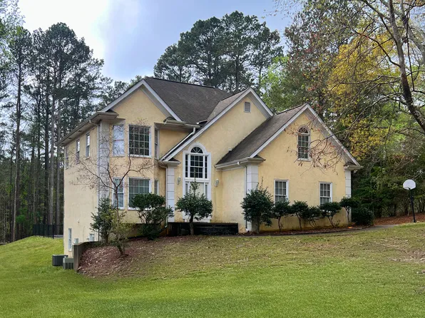 165 Lucky Leaf Pl, Fayetteville, GA 30214