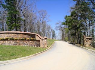 Bayside Dr, Rogers, AR 72758