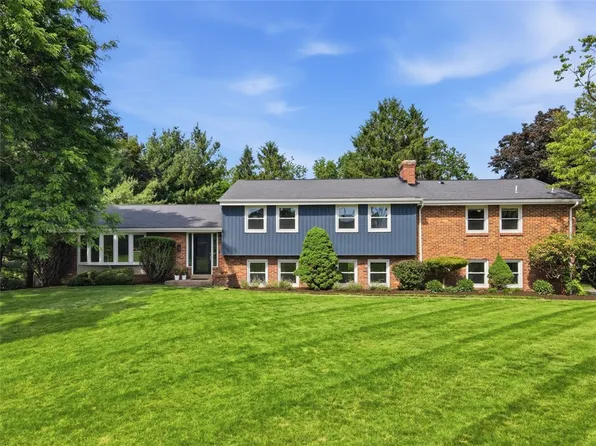 117 Wilmar Dr, Pittsburgh, PA 15238
