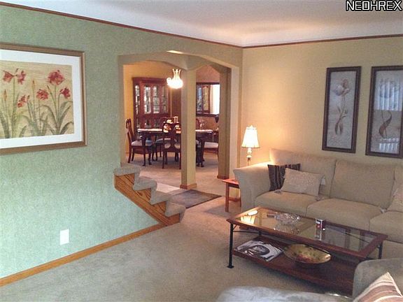 3rd image of 6895 Beresford Ave