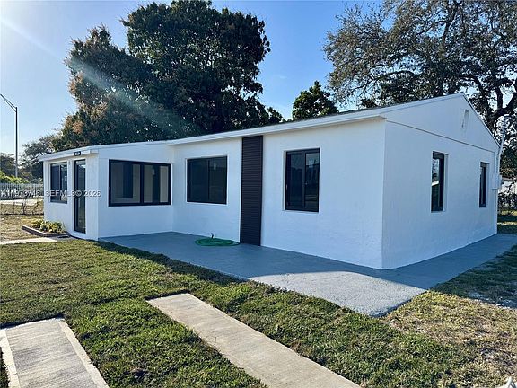 5th image of 2501 NW 151st St