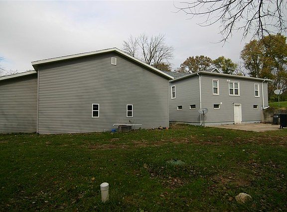 4th image of 720 E Safety St
