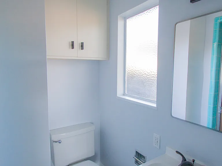 1434 Fordham Ave — Photo 6