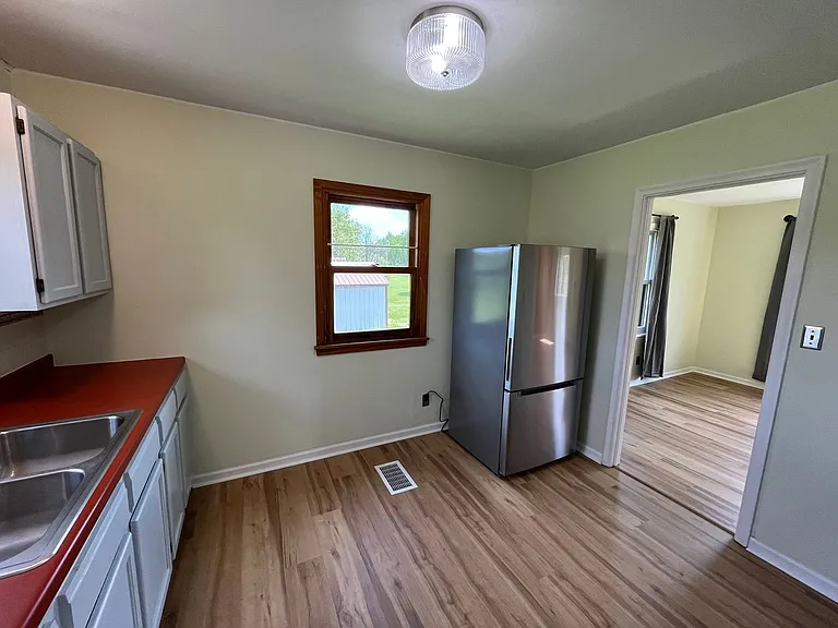 4691 Martin Rd — Photo 4