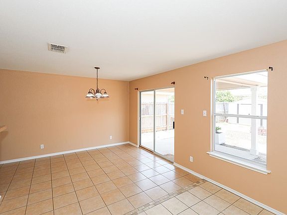 5th image of 17526 College Port Dr