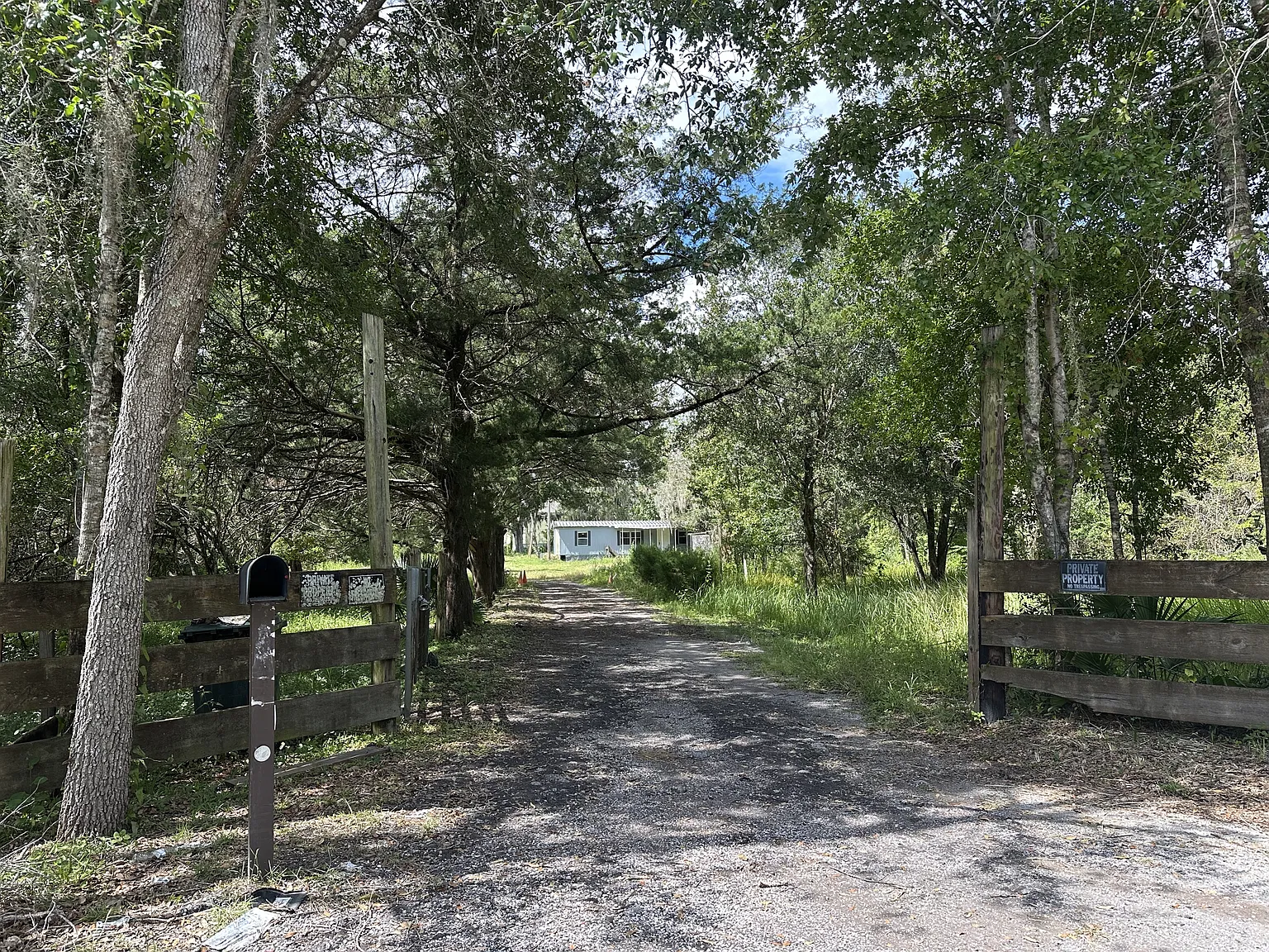 142 Naomi Road - 1 — Photo 1