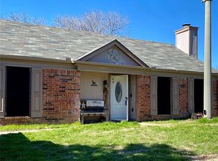 7425 Deer Park Dr, Fort Worth, TX 76137