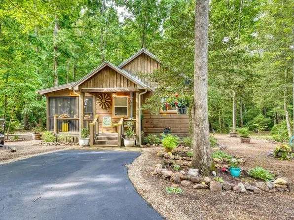 445 Chimney Rdg, Blairsville, GA 30512