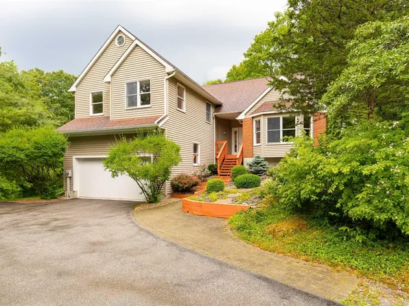 688 TRAVER Road, Pleasant Valley, NY 12569