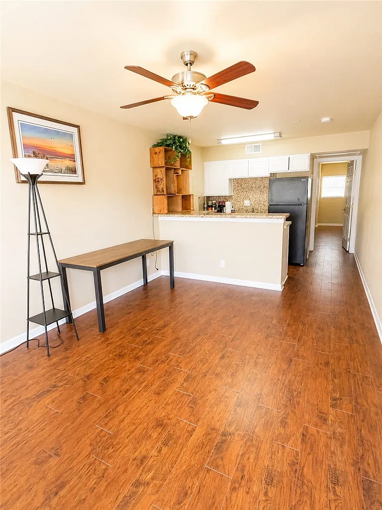 1 bed, 466 sqft, $1,250 — Photo 2