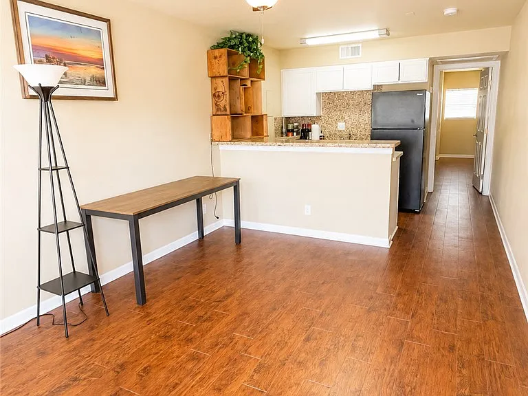 214 Patricia St #B — Photo 2