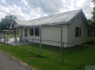 13050 N Peach St, Vacherie, LA 70090