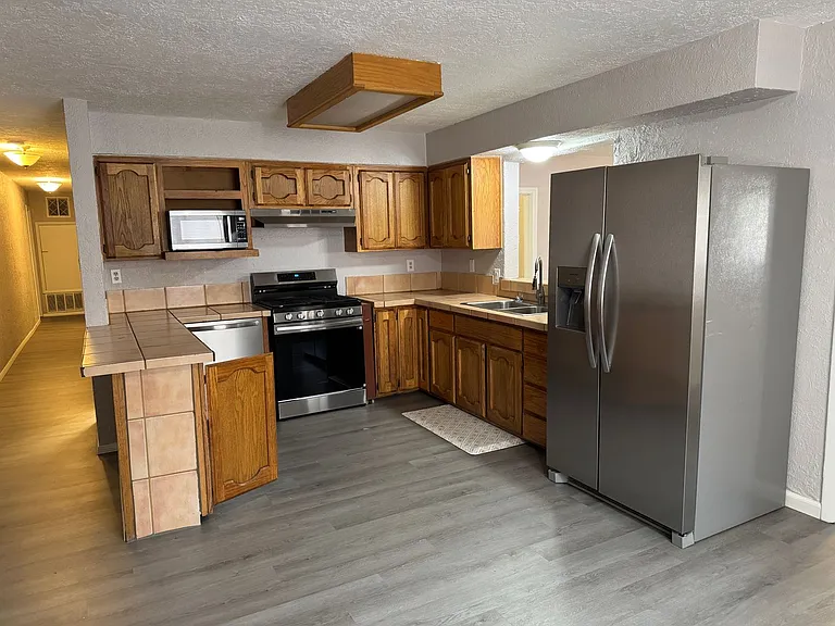 2551 Aspen Ave NW — Photo 8