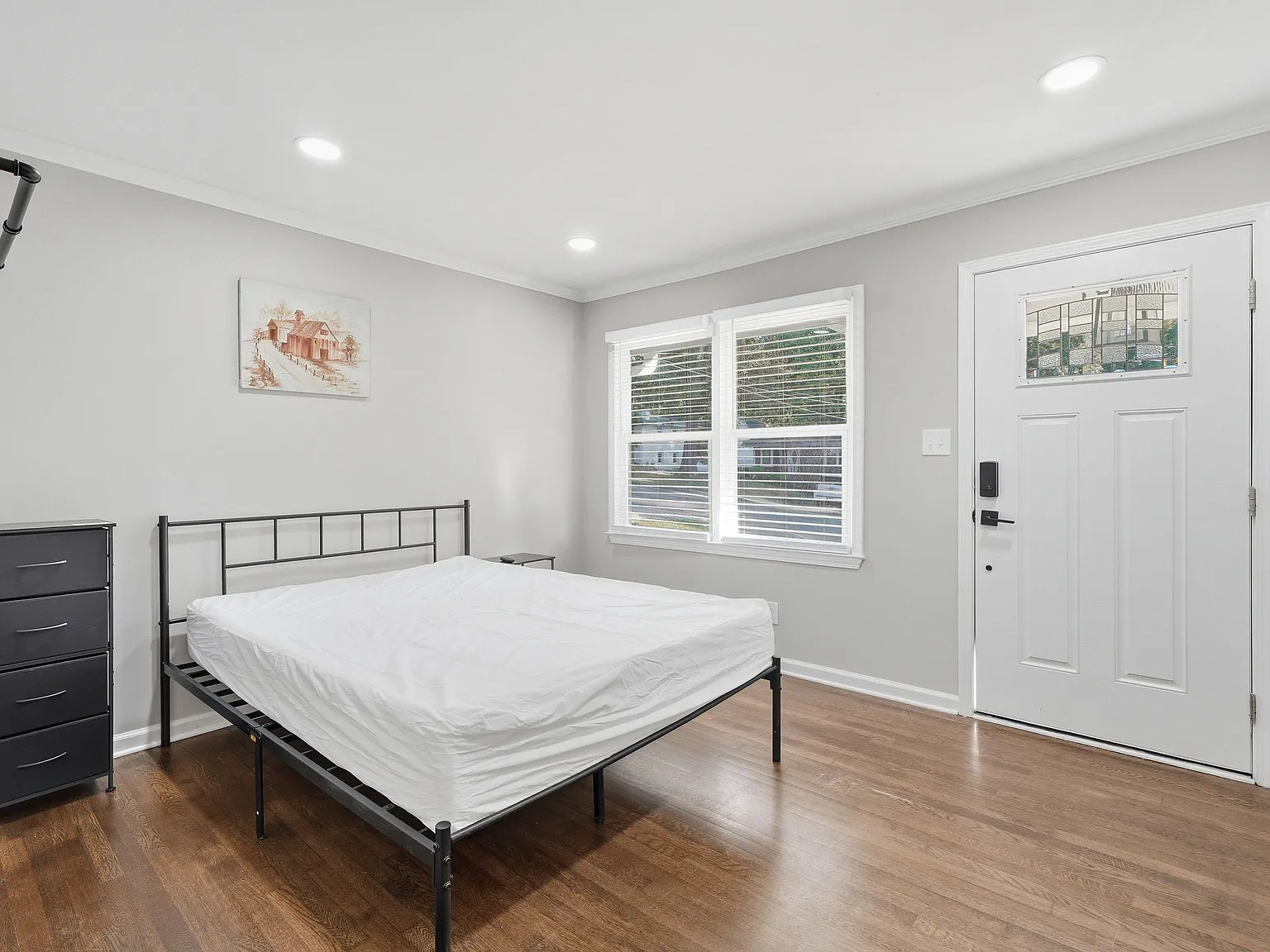 4 bed, 3.0 bath, 1723 sqft, $828 — Photo 3