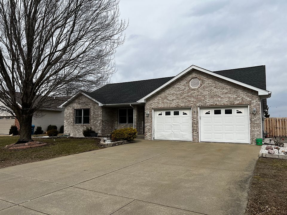 1st image of 917 Monarch Dr
