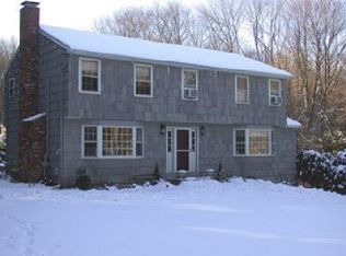 65 Bennetts Bridge Rd, Sandy Hook, CT 06482