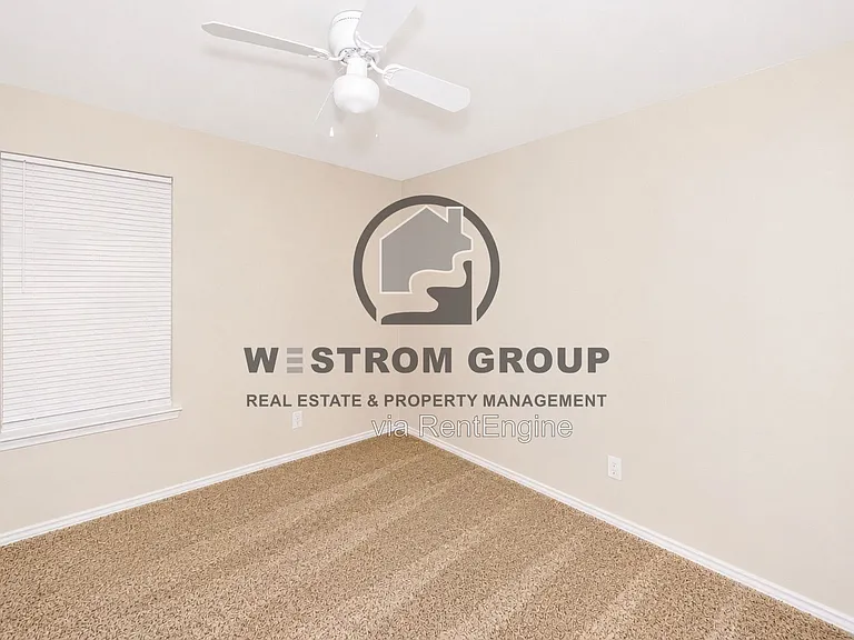 7120 Planters Row Dr — Photo 22
