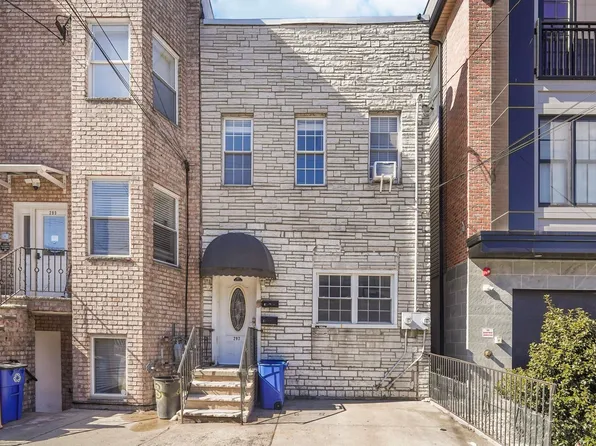 297 New York Ave, Jersey City, NJ 07307
