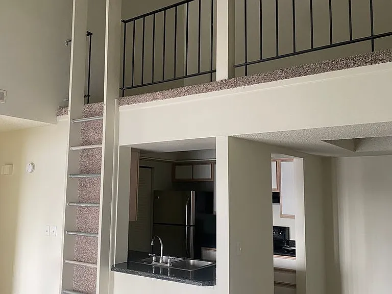 Brighton Place Apartments — Photo 25
