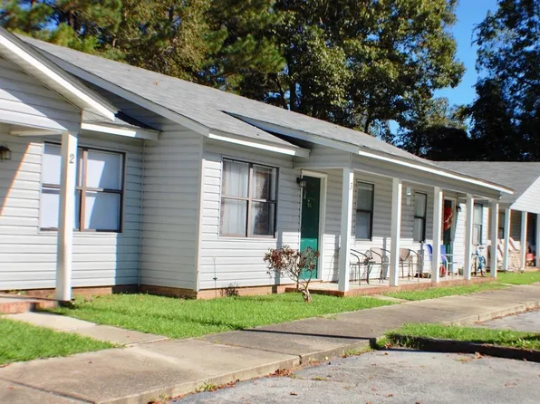 Village Apartments, 701 Maple Ave #11, Maysville, NC 28555