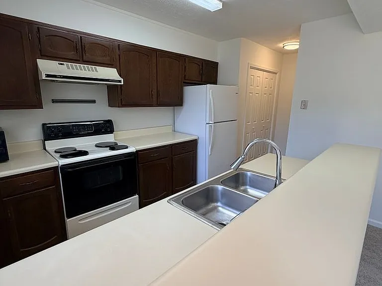 5556 Clover Rise Ln — Photo 4