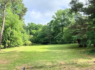 8 Kensington Pl, Columbus, MS 39705