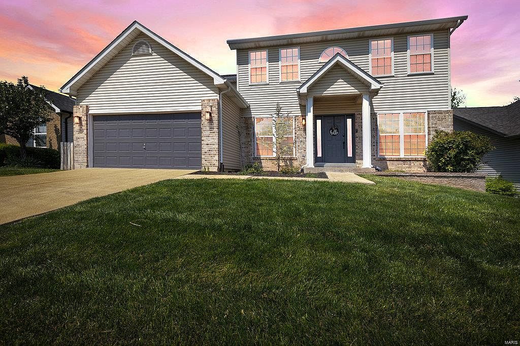 639 Fox Hill Estates Dr, Manchester, MO 63021 | Zillow