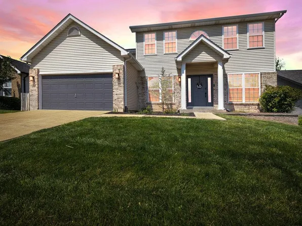 639 Fox Hill Estates Dr, Ballwin, MO 63021