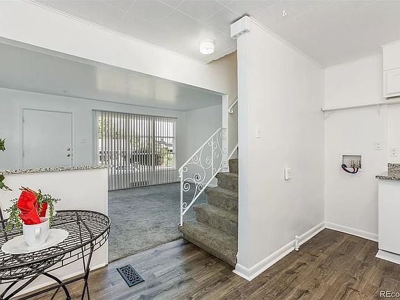 3rd image of 1340 W Gill Pl